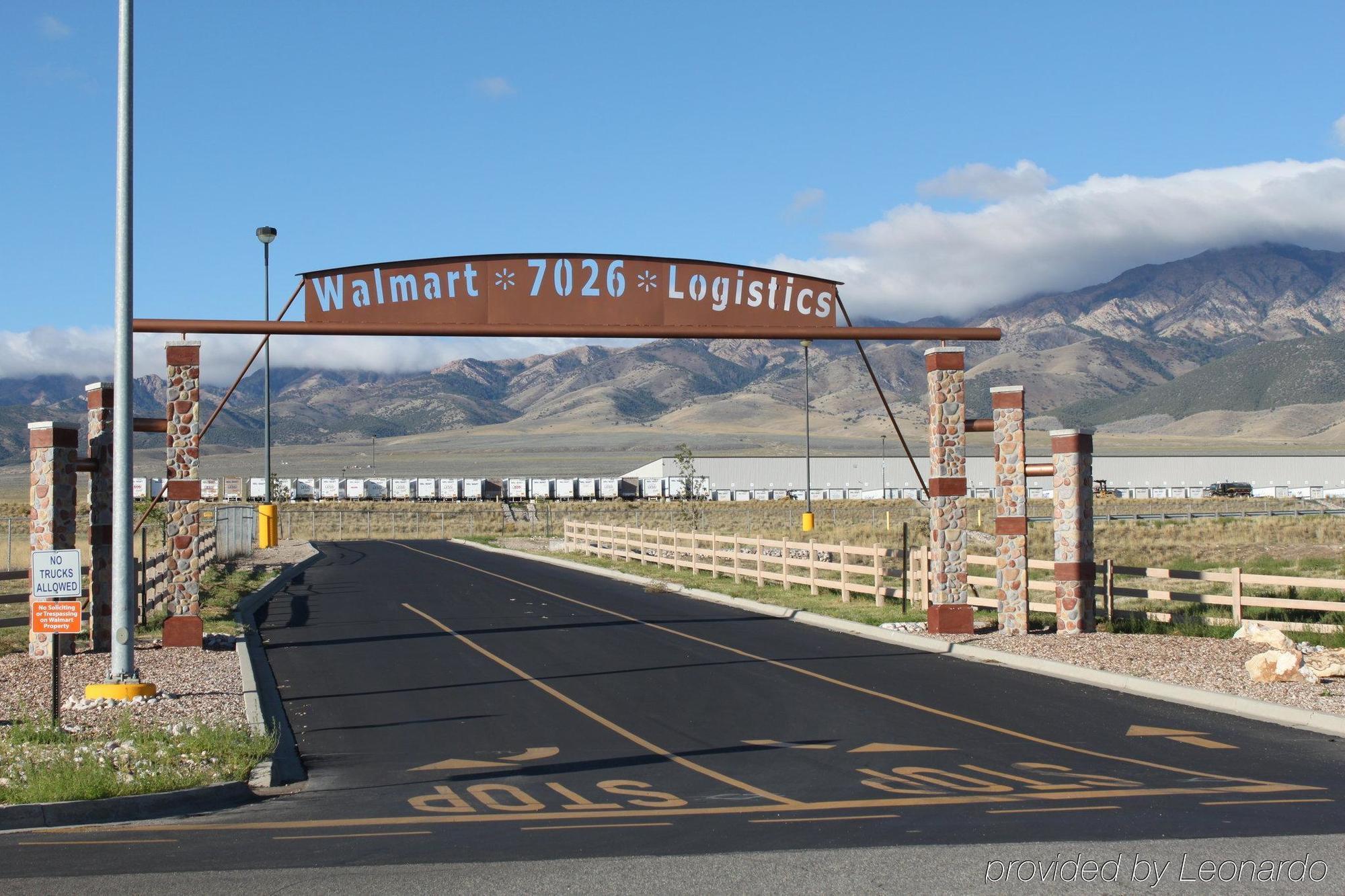 Holiday Inn Express Hotel & Suites Tooele By Ihg Exterior foto