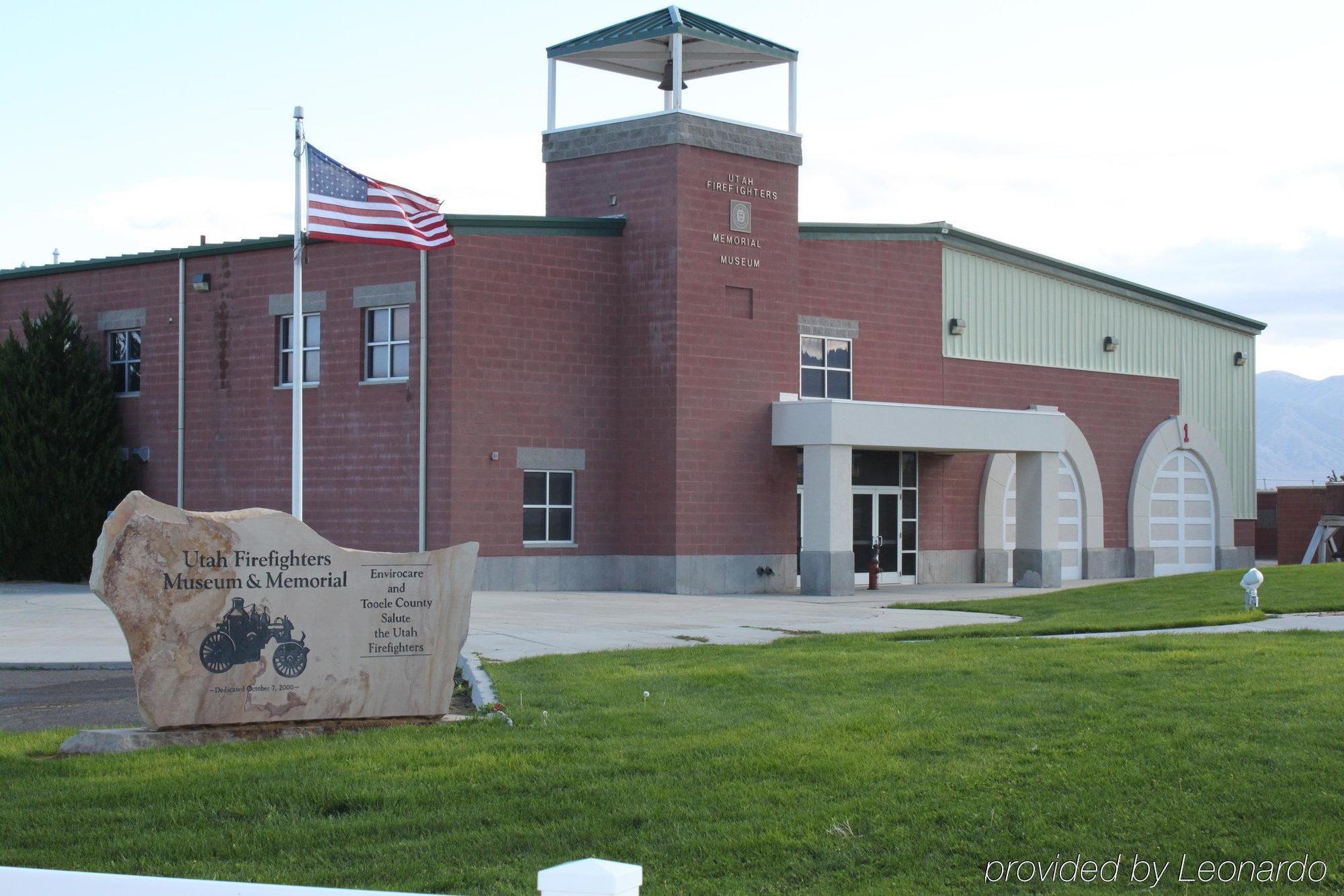 Holiday Inn Express Hotel & Suites Tooele By Ihg Exterior foto